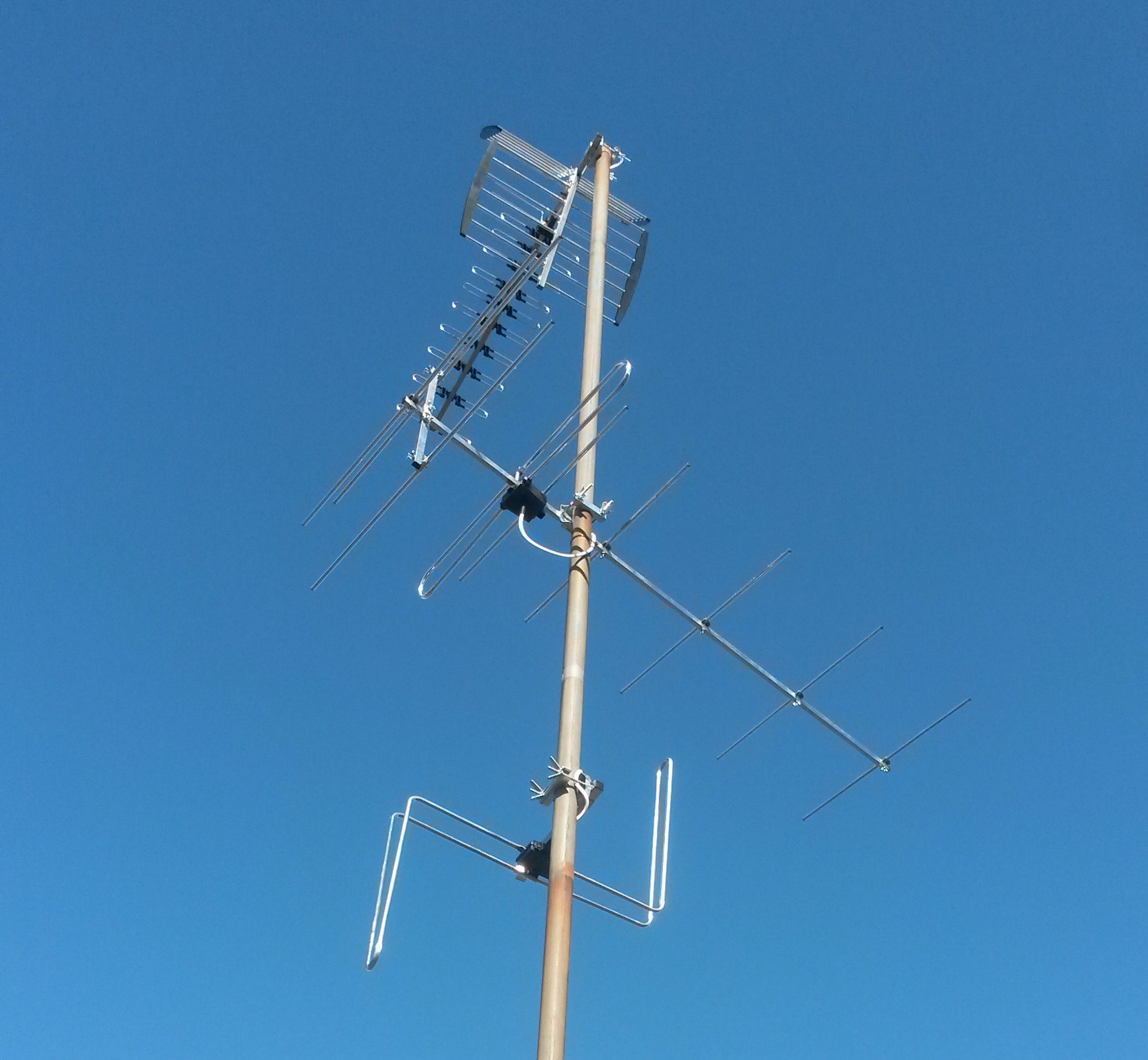 Laadukas antenni talon katolla.